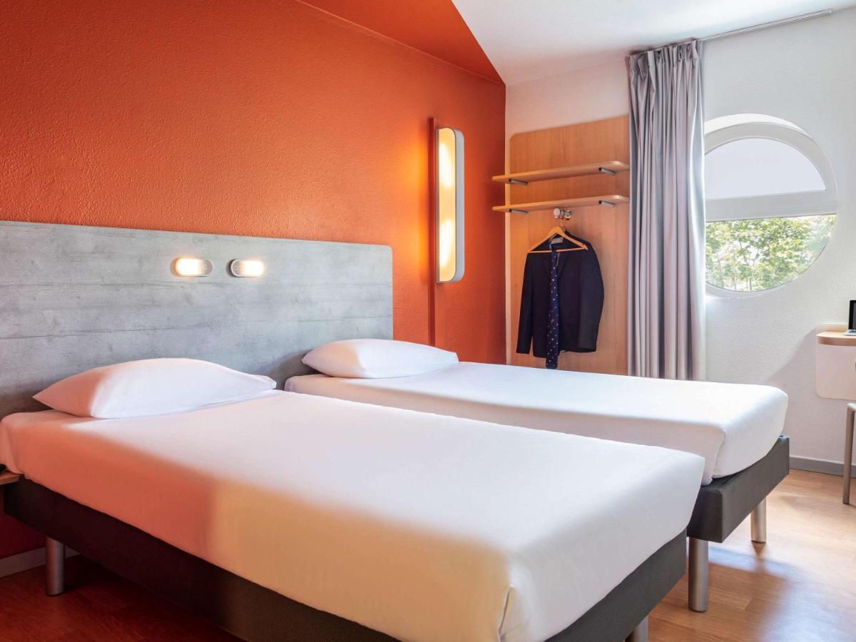Ibis Budget Grigny Centre Exterior foto